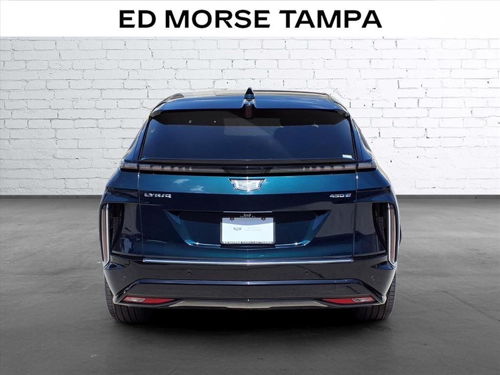2024 Cadillac LYRIQ Luxury 1