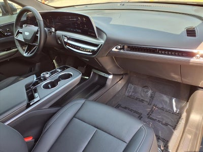 2024 Cadillac LYRIQ Luxury 1