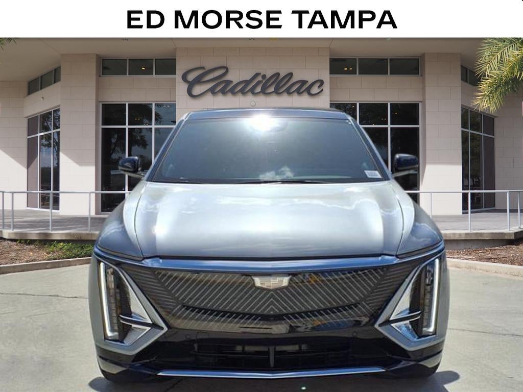 2025 Cadillac LYRIQ Luxury 2