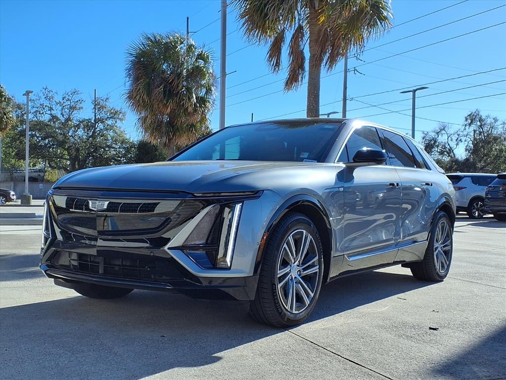 2024 Cadillac LYRIQ Luxury 3
