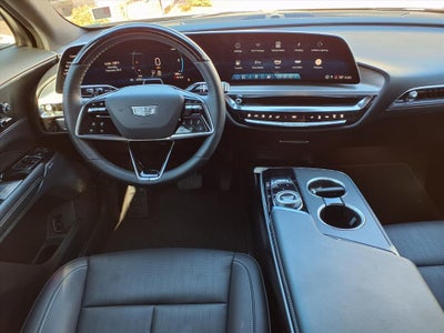 2024 Cadillac LYRIQ Luxury 3
