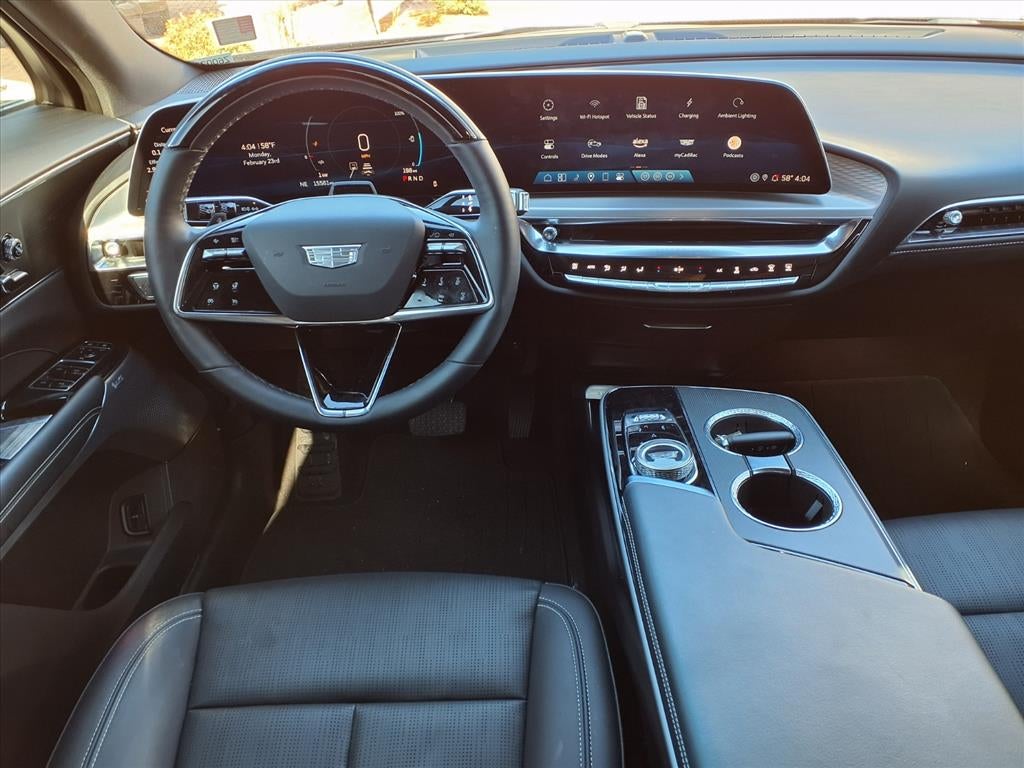 2024 Cadillac LYRIQ Luxury 3