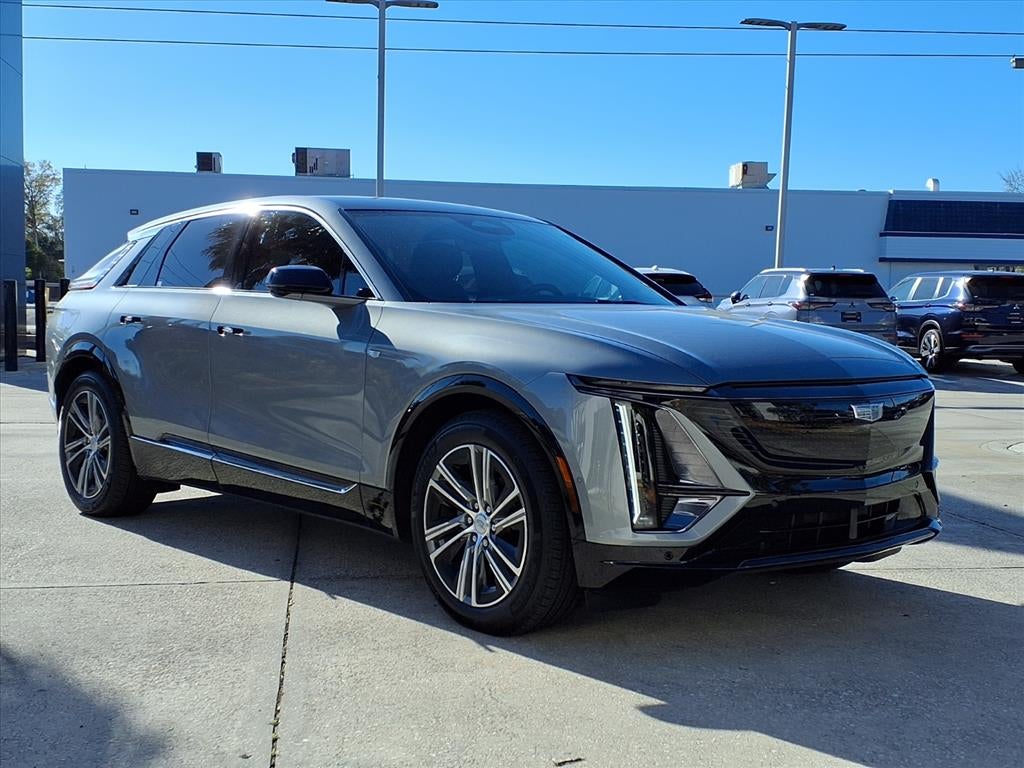 2024 Cadillac LYRIQ Luxury 3