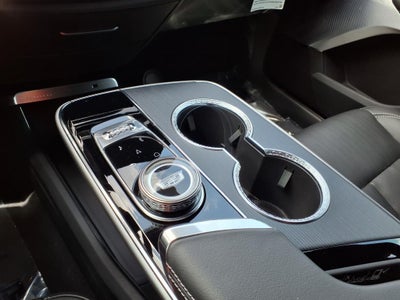 2025 Cadillac LYRIQ Luxury 3