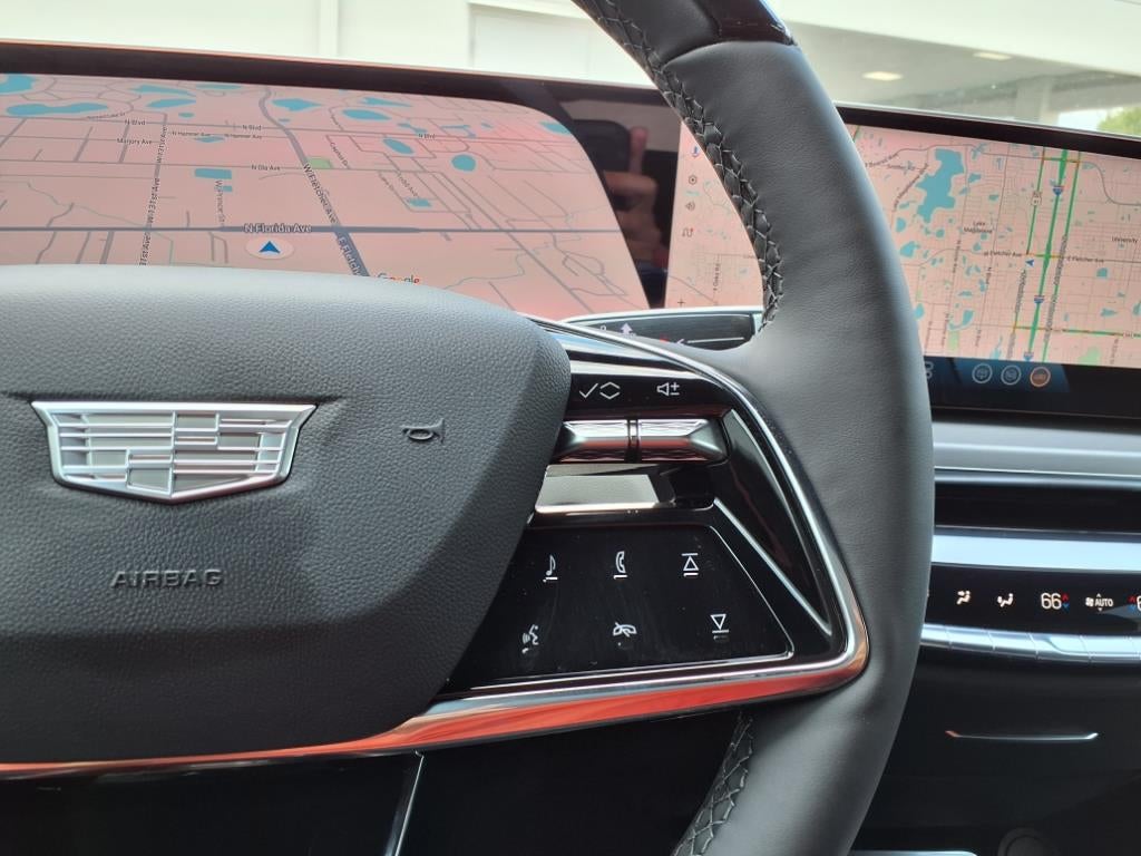 2025 Cadillac LYRIQ Luxury 3