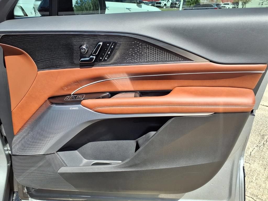 2027 Cadillac LYRIQ Signature Luxury
