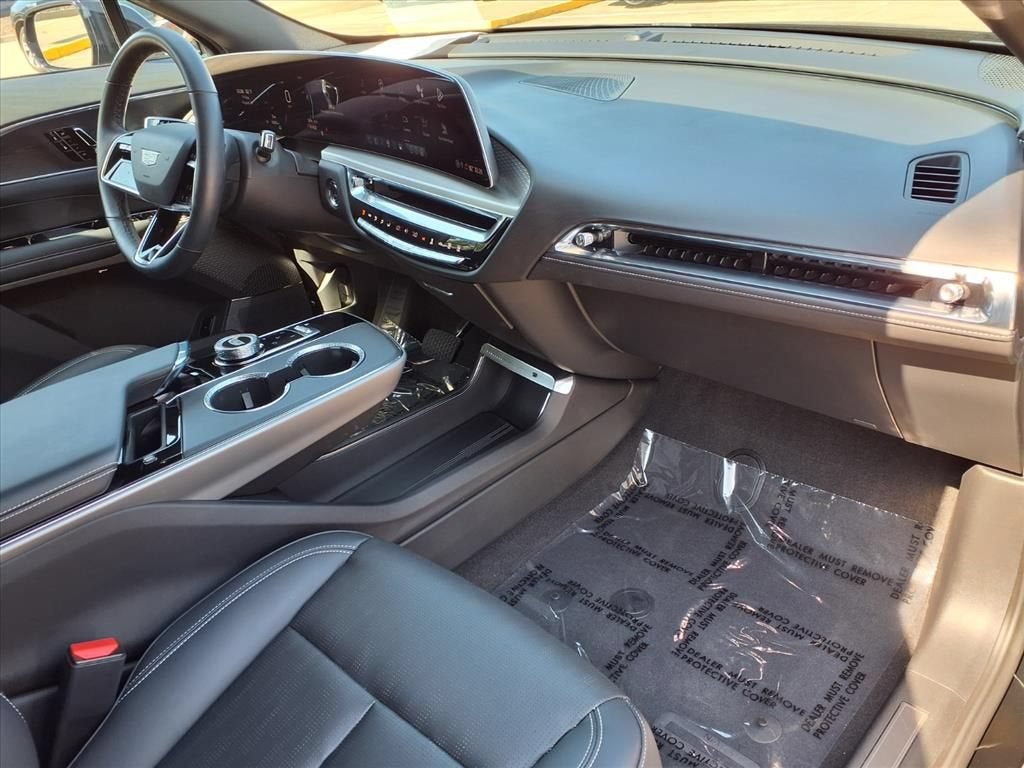 2024 Cadillac LYRIQ Sport 1