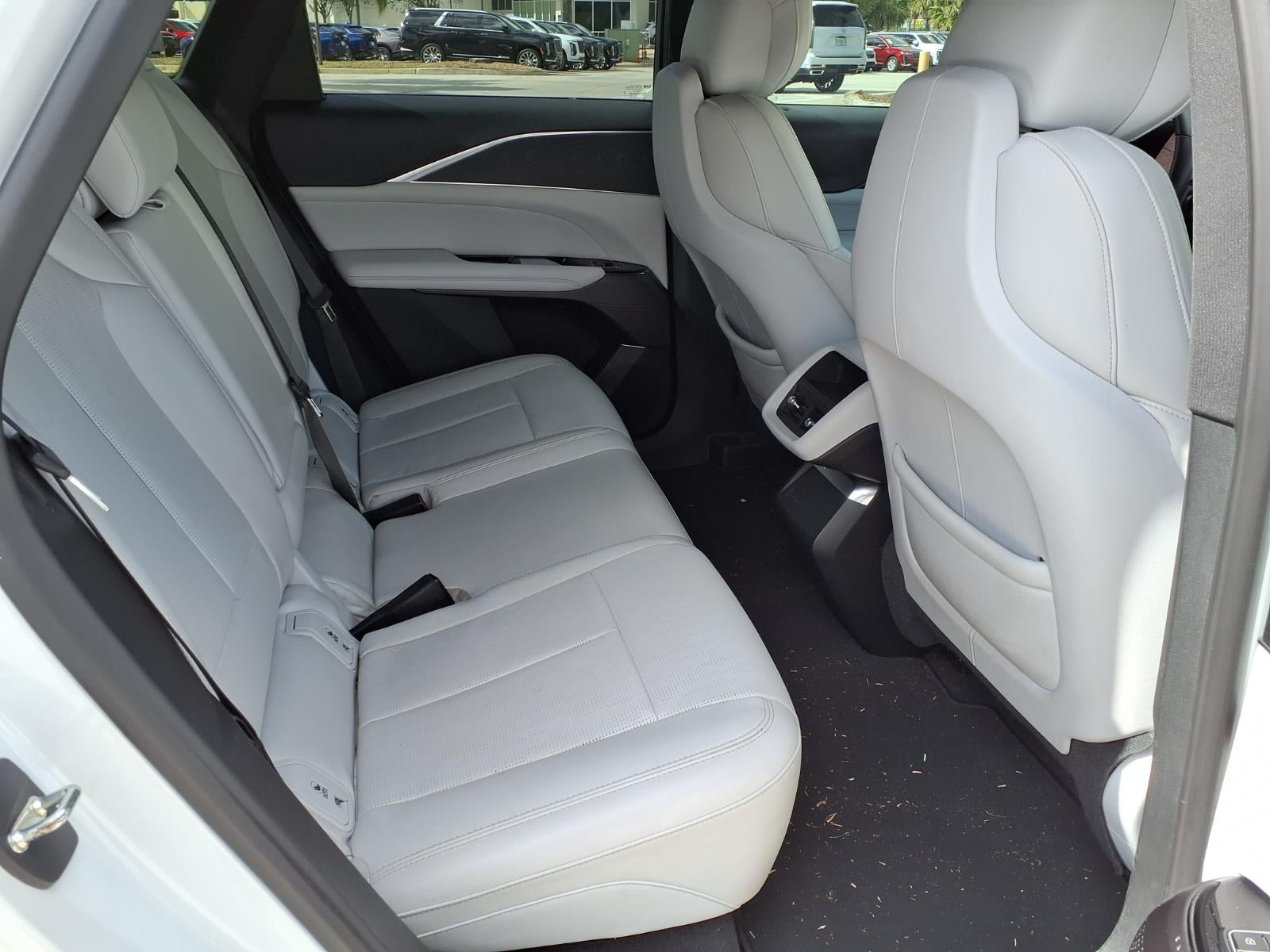 2024 Cadillac LYRIQ Sport 1