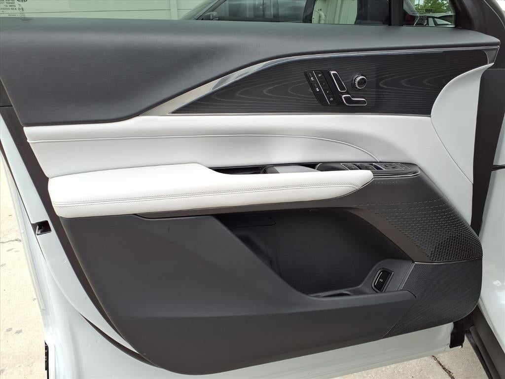 2024 Cadillac LYRIQ Sport 1