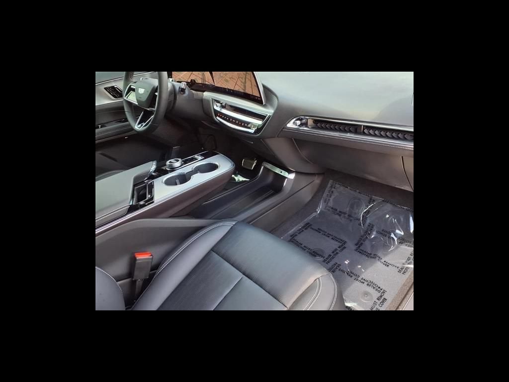 2027 Cadillac LYRIQ Sport