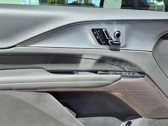 2027 Cadillac LYRIQ Sport - Photo 15