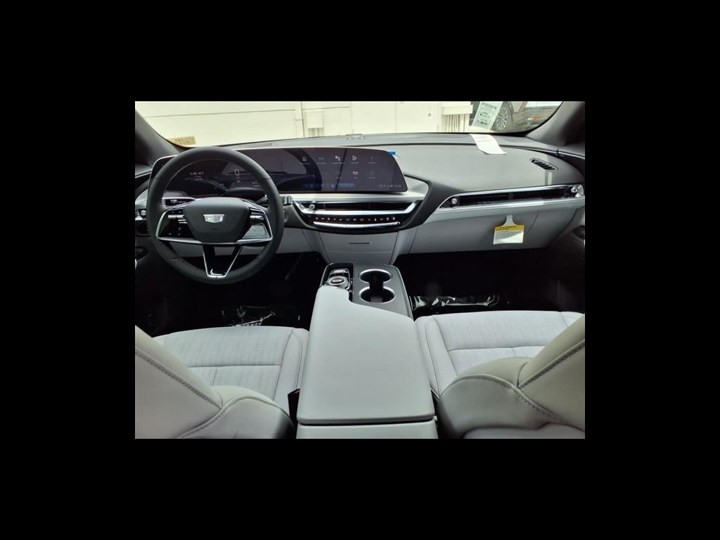 2025 Cadillac LYRIQ Sport 1