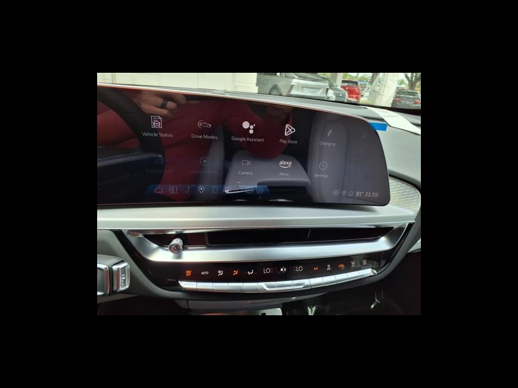 2025 Cadillac LYRIQ Sport 1