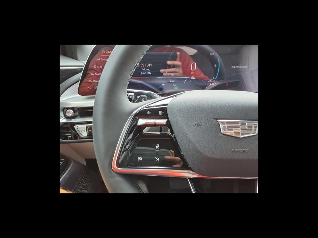 2025 Cadillac LYRIQ Sport 1