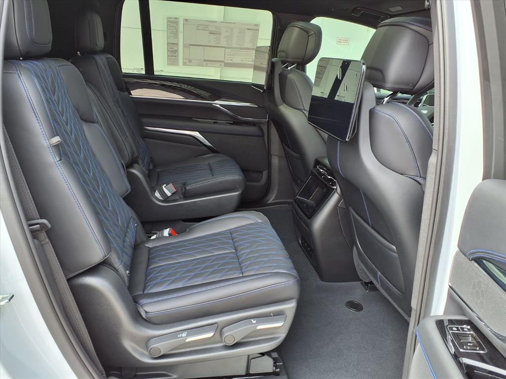 2026 Cadillac ESCALADE IQL Luxury