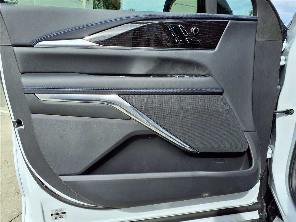 2026 Cadillac ESCALADE IQL Luxury