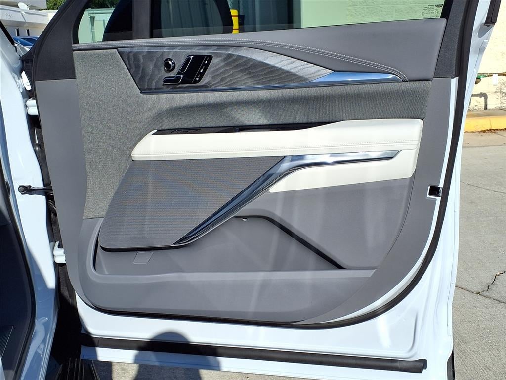 2026 Cadillac ESCALADE IQL Sport