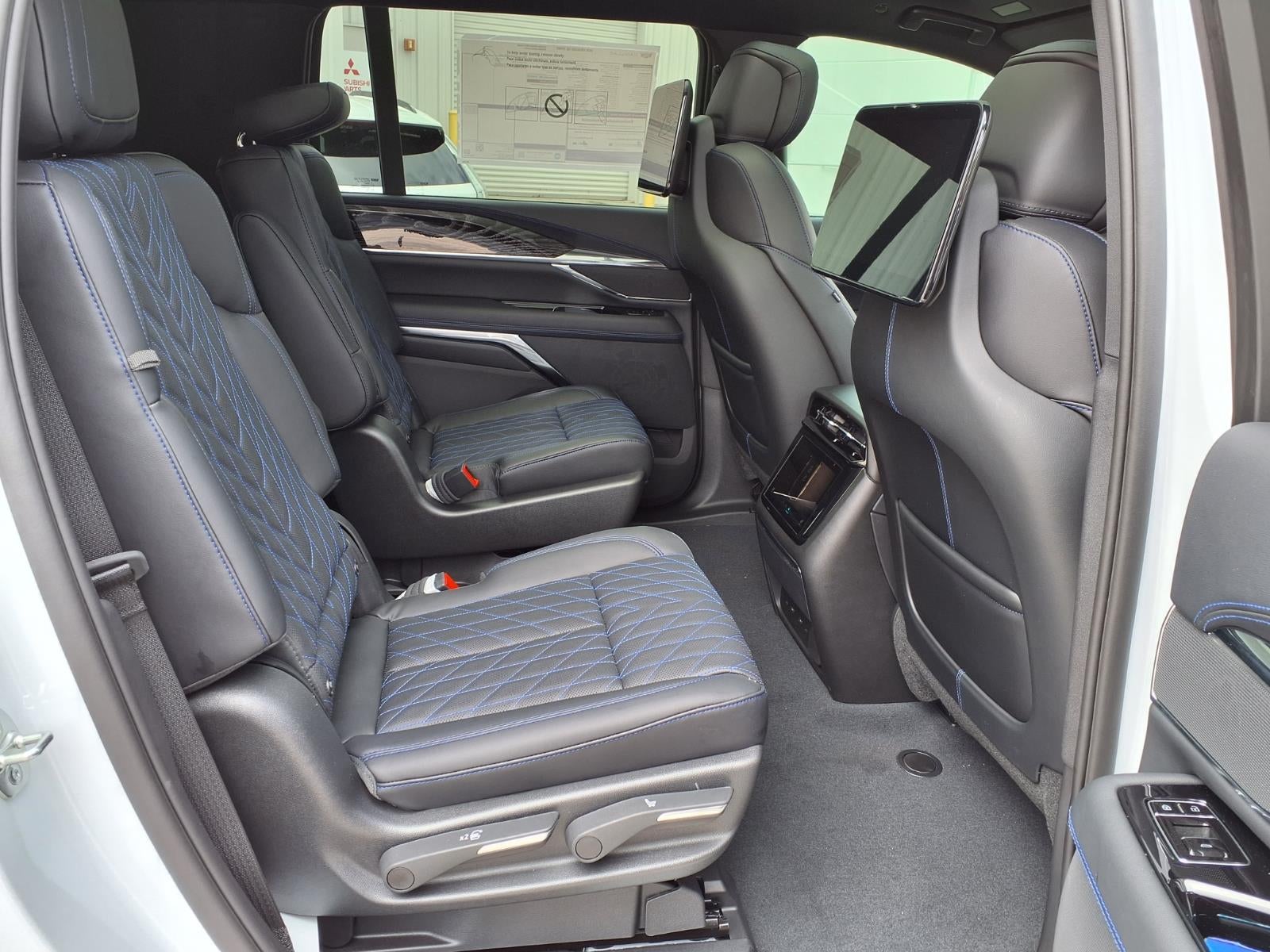 2026 Cadillac ESCALADE IQL Sport