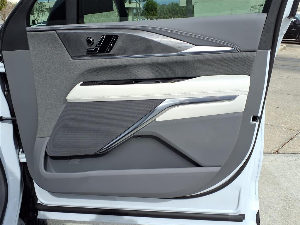 2026 Cadillac ESCALADE IQL Sport