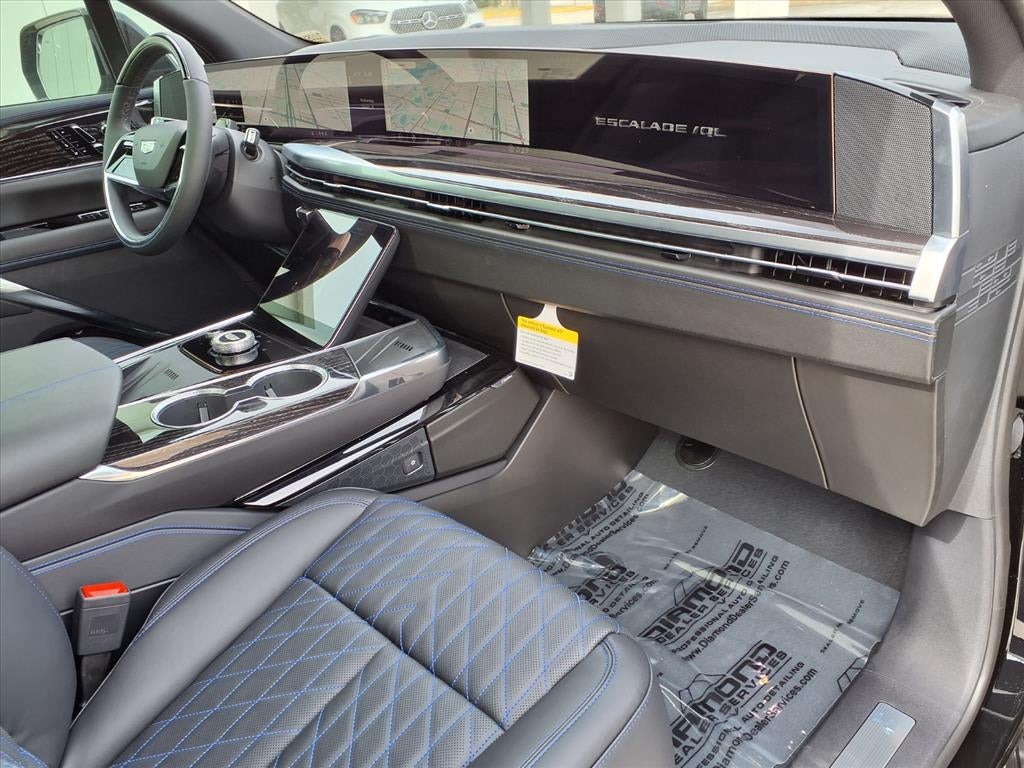 2026 Cadillac ESCALADE IQL Sport