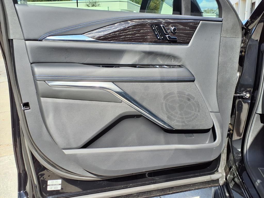 2026 Cadillac ESCALADE IQL Sport