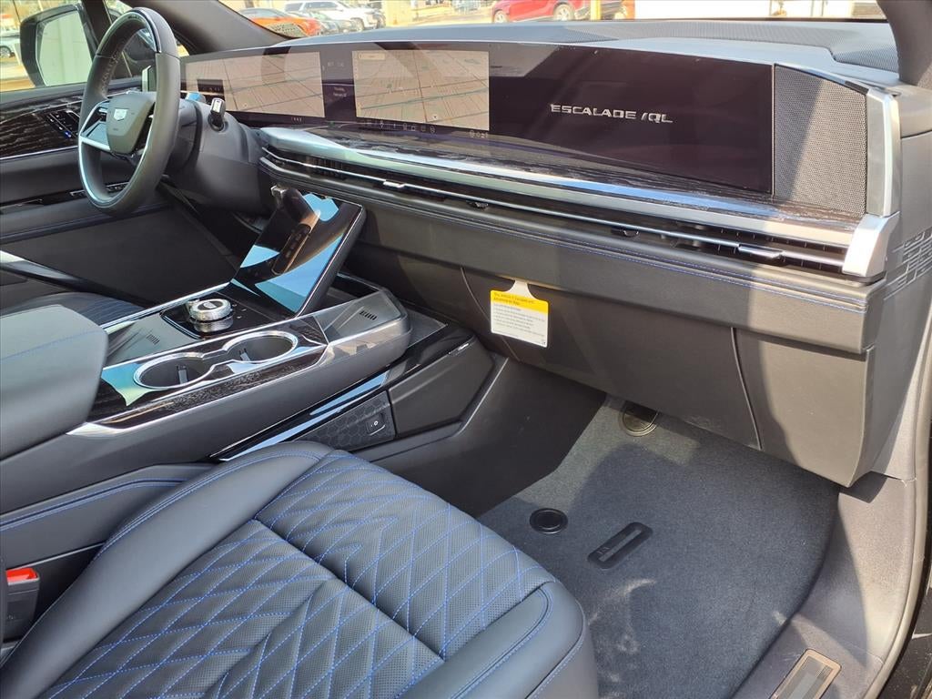 2026 Cadillac ESCALADE IQL Sport