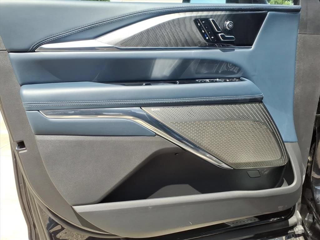 2026 Cadillac ESCALADE IQL Premium Sport