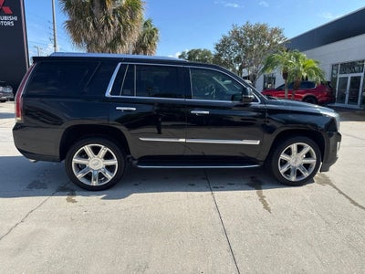 2019 Cadillac Escalade Luxury