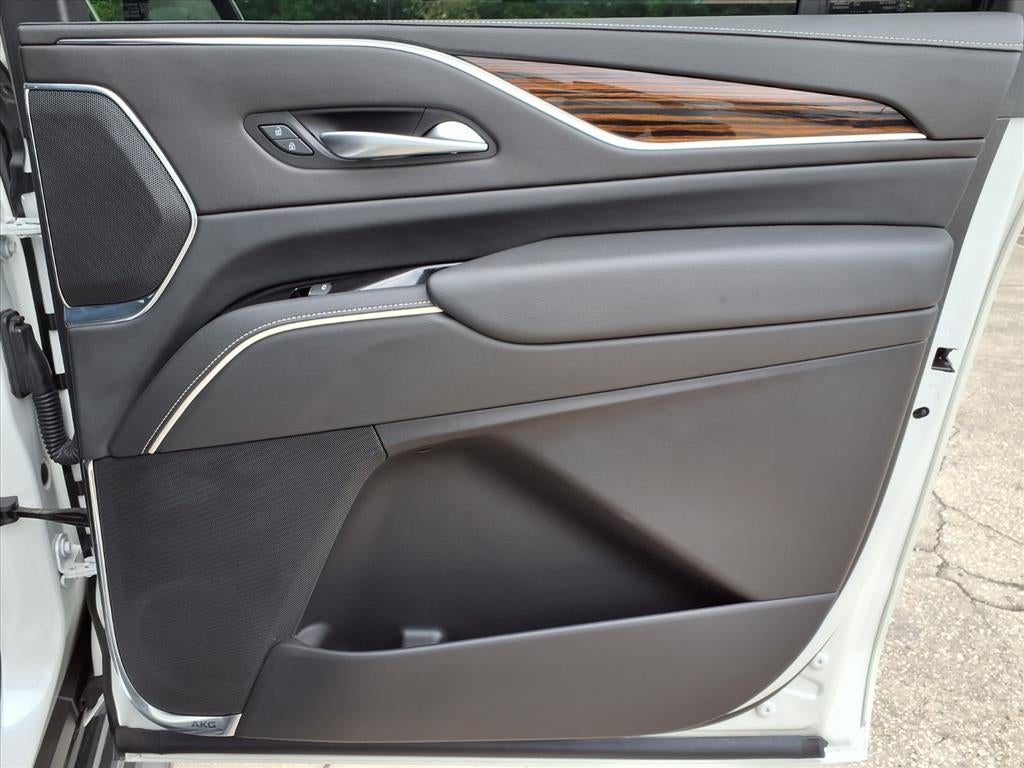 2024 Cadillac Escalade ESV Luxury