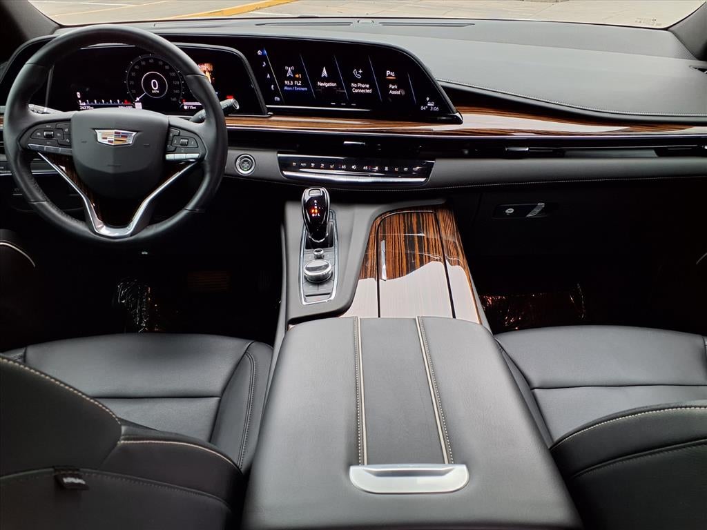 2024 Cadillac Escalade ESV Luxury