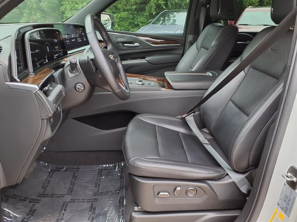 2024 Cadillac Escalade ESV Luxury