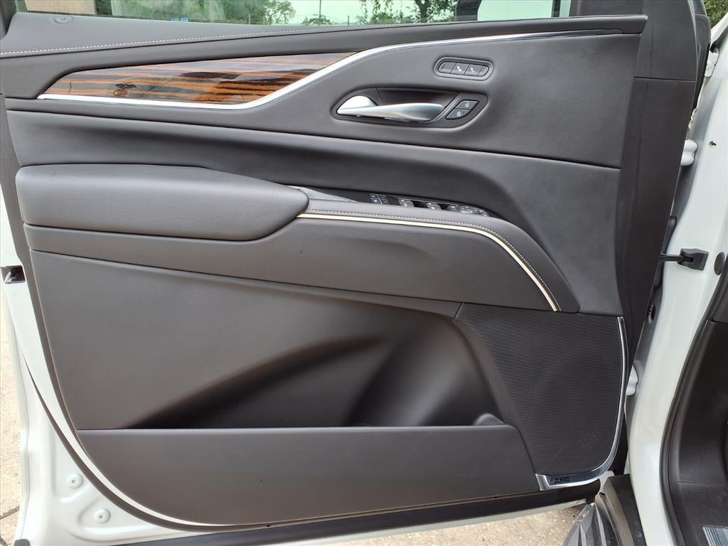 2024 Cadillac Escalade ESV Luxury
