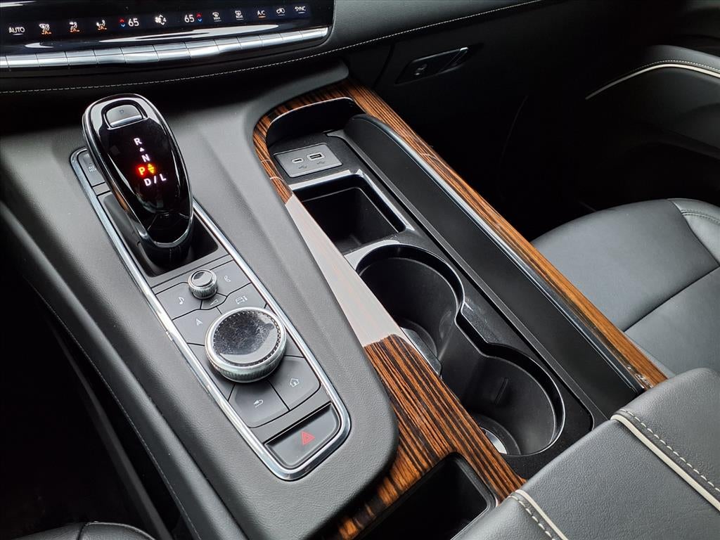 2024 Cadillac Escalade ESV Luxury