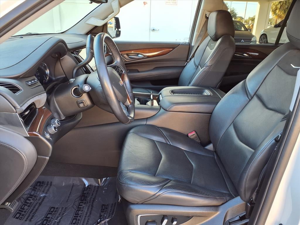 2019 Cadillac Escalade Luxury