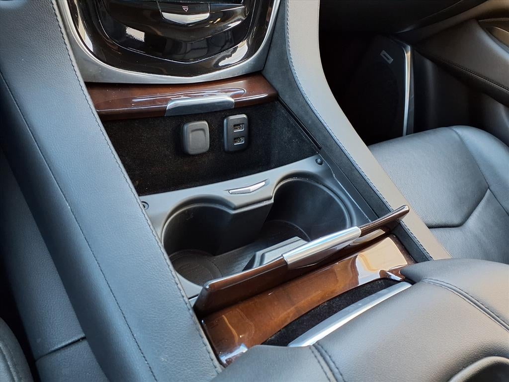 2019 Cadillac Escalade Luxury