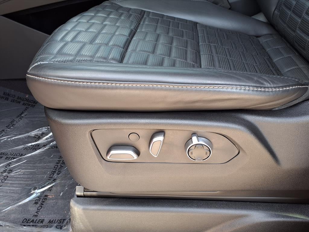 2023 Cadillac Escalade Premium Luxury Platinum