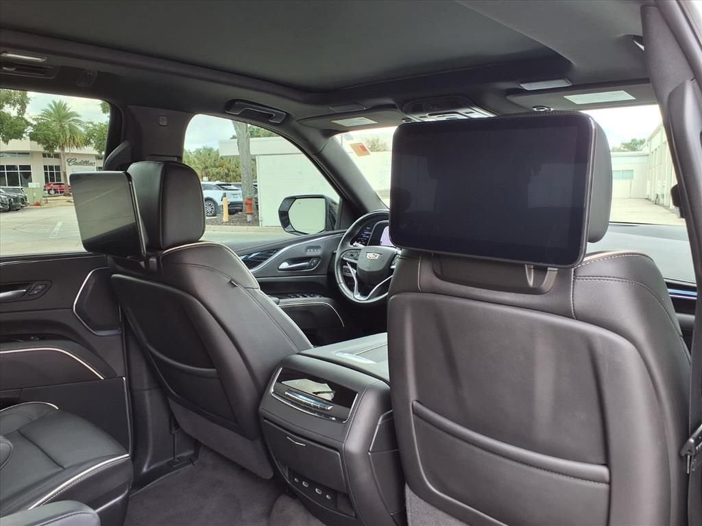 2024 Cadillac Escalade Sport