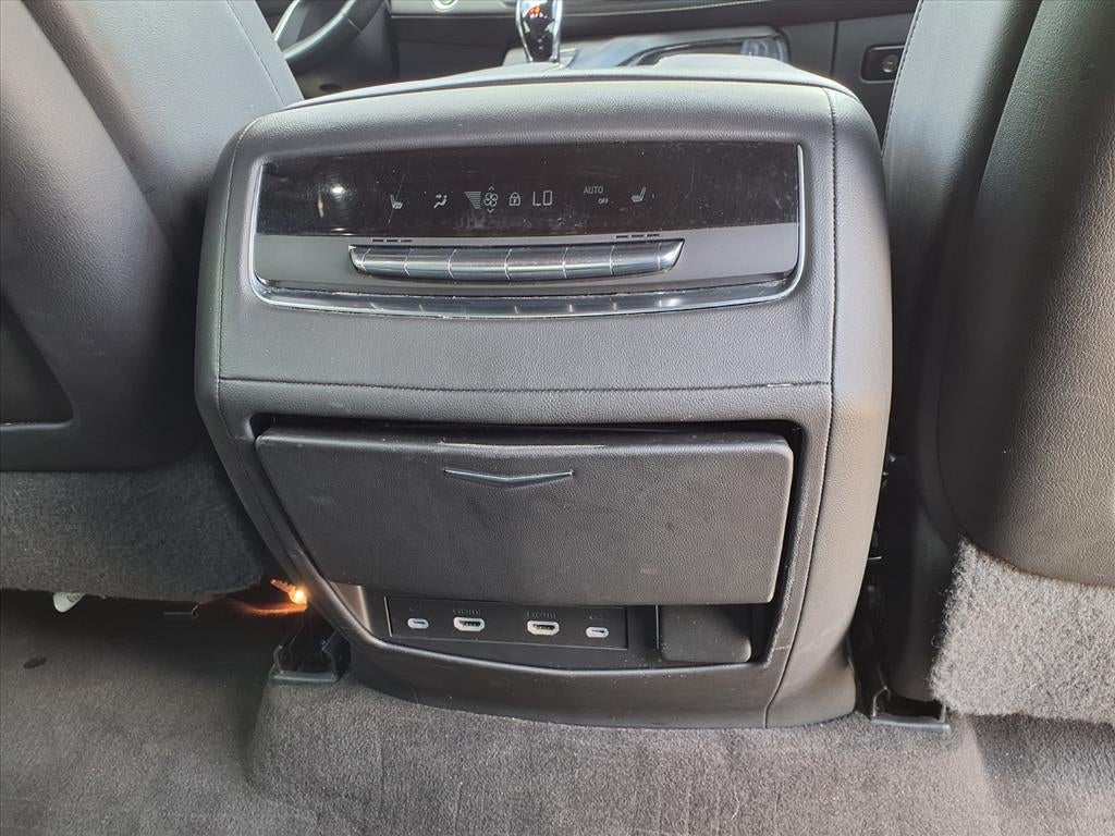 2022 Cadillac Escalade Sport