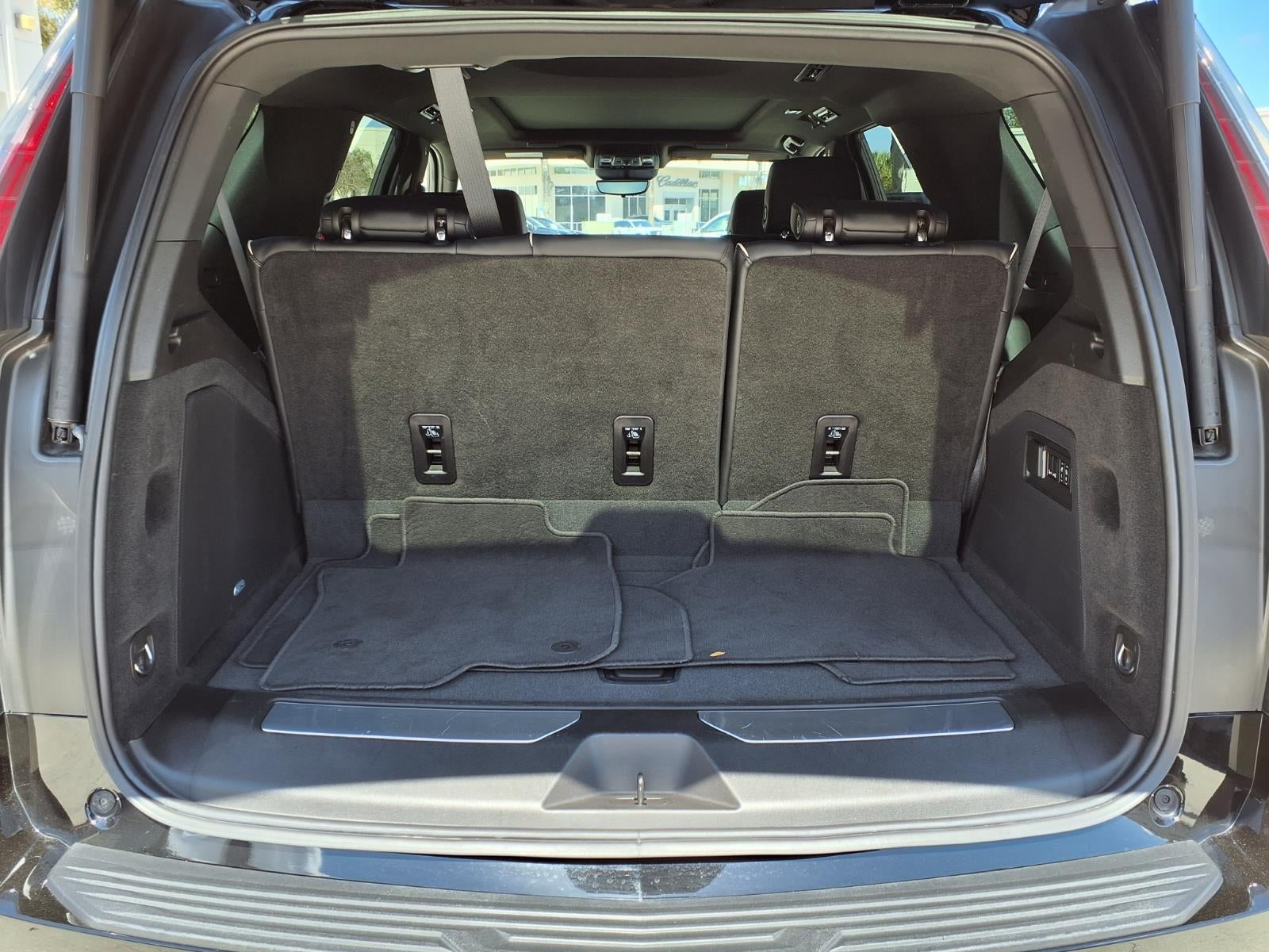 2024 Cadillac Escalade Sport