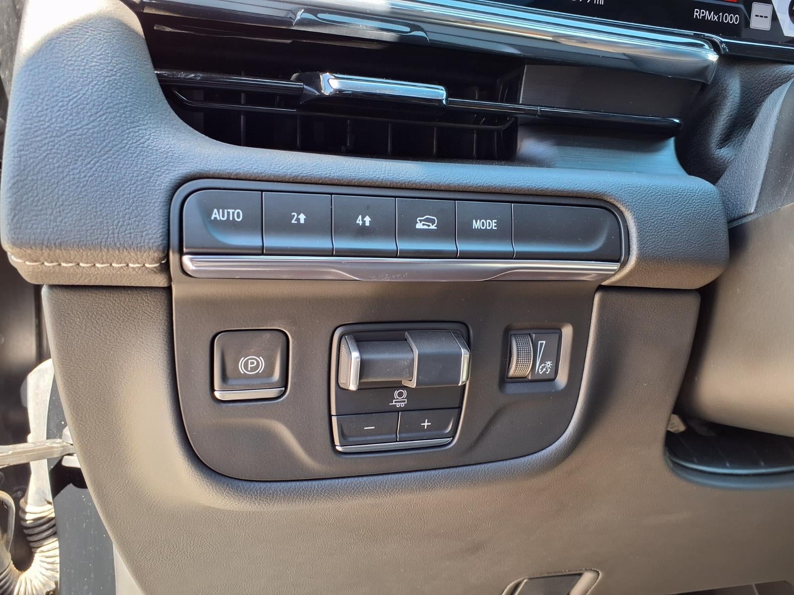 2024 Cadillac Escalade Sport