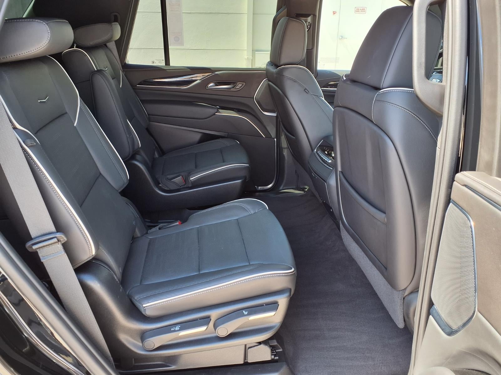 2024 Cadillac Escalade Sport