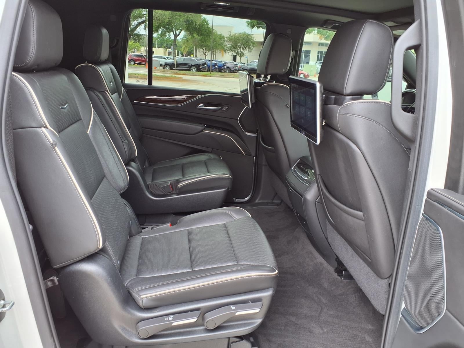 2022 Cadillac Escalade ESV Premium Luxury