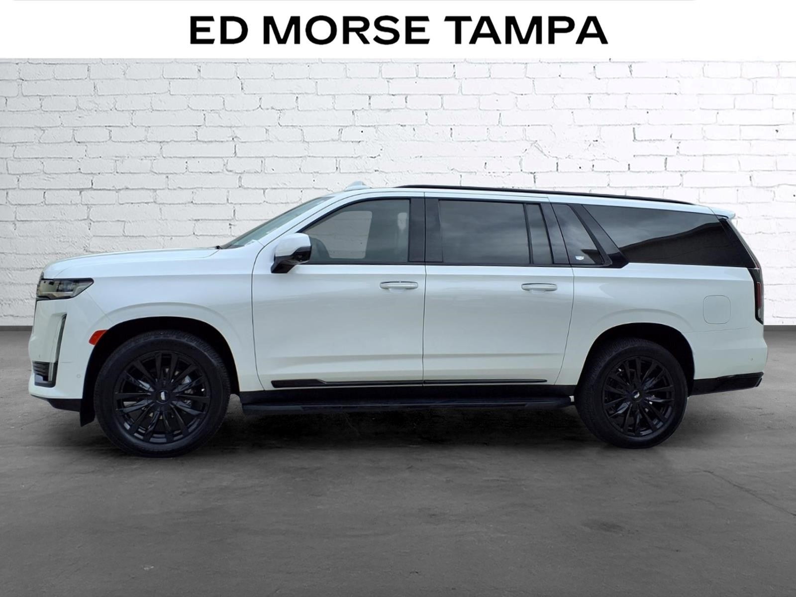 2022 Cadillac Escalade ESV Premium Luxury