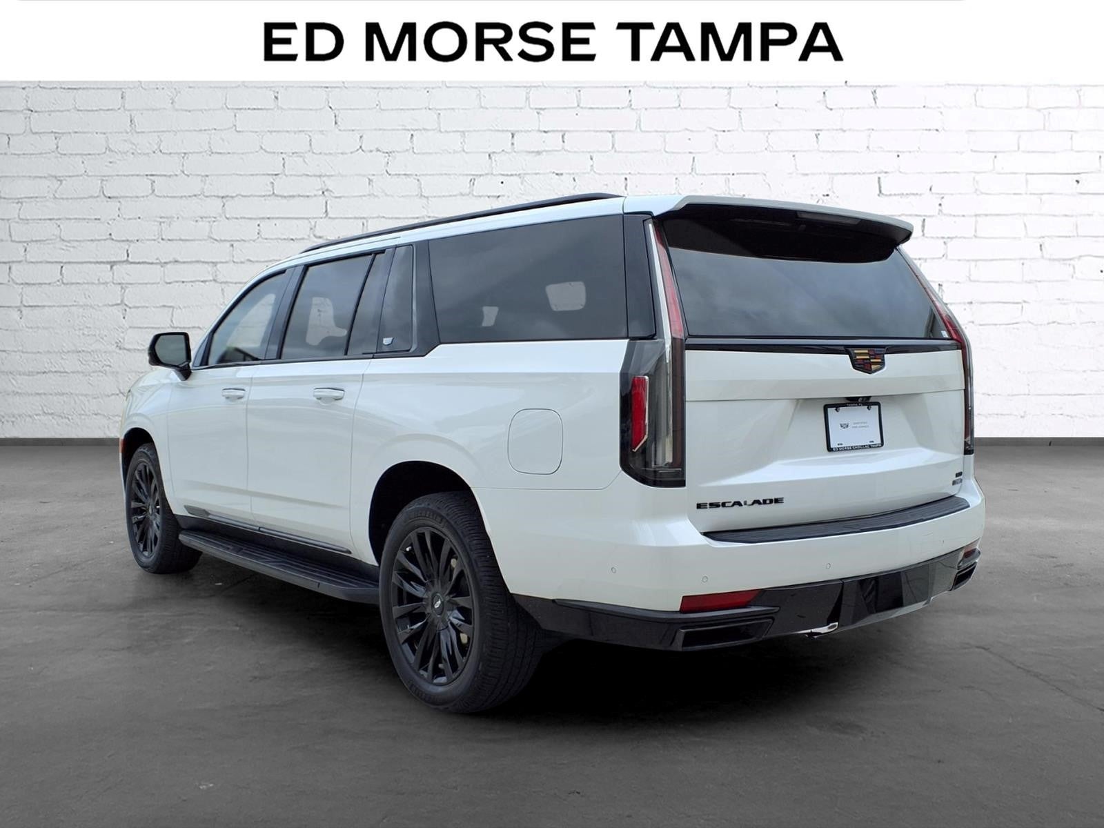 2022 Cadillac Escalade ESV Premium Luxury