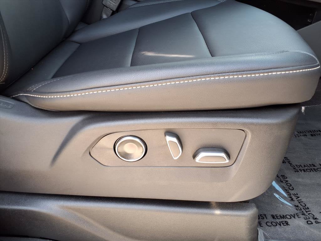 2025 Cadillac Escalade Luxury