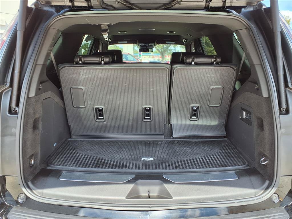 2025 Cadillac Escalade Luxury