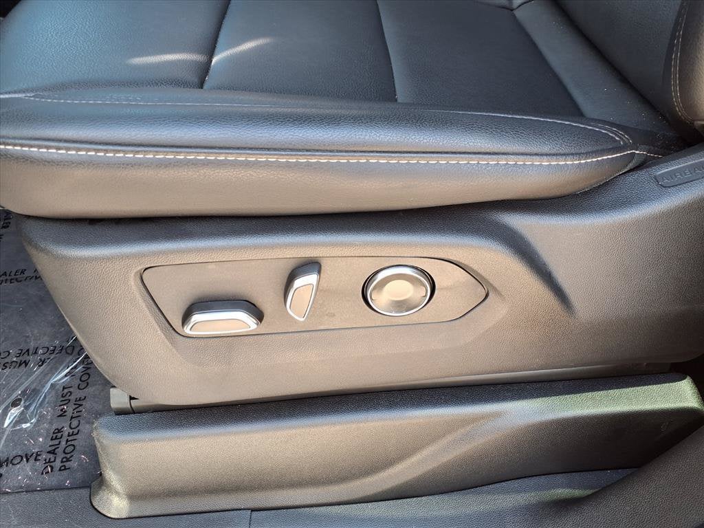 2025 Cadillac Escalade Luxury