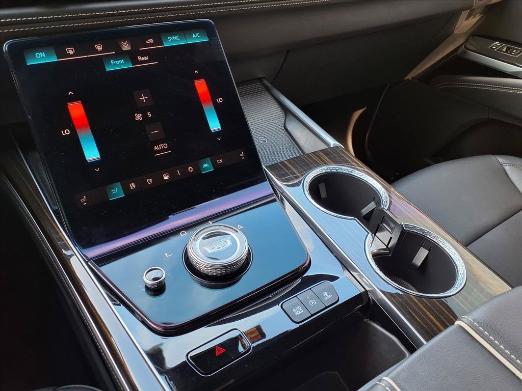 2025 Cadillac Escalade Luxury