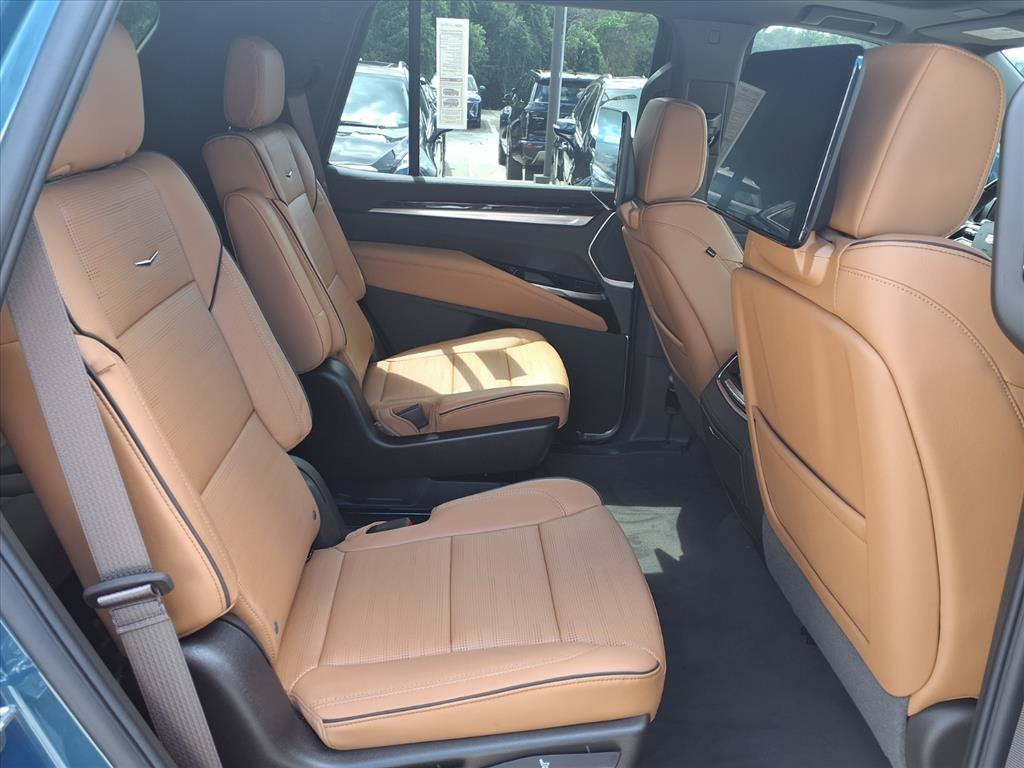 2026 Cadillac Escalade Luxury
