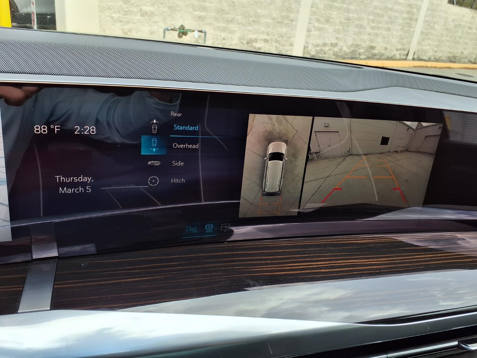 2026 Cadillac Escalade Luxury